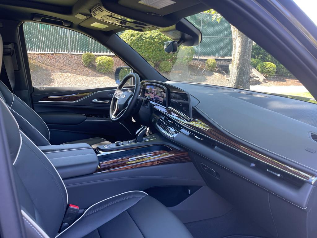 Cadillac Escalade ESV